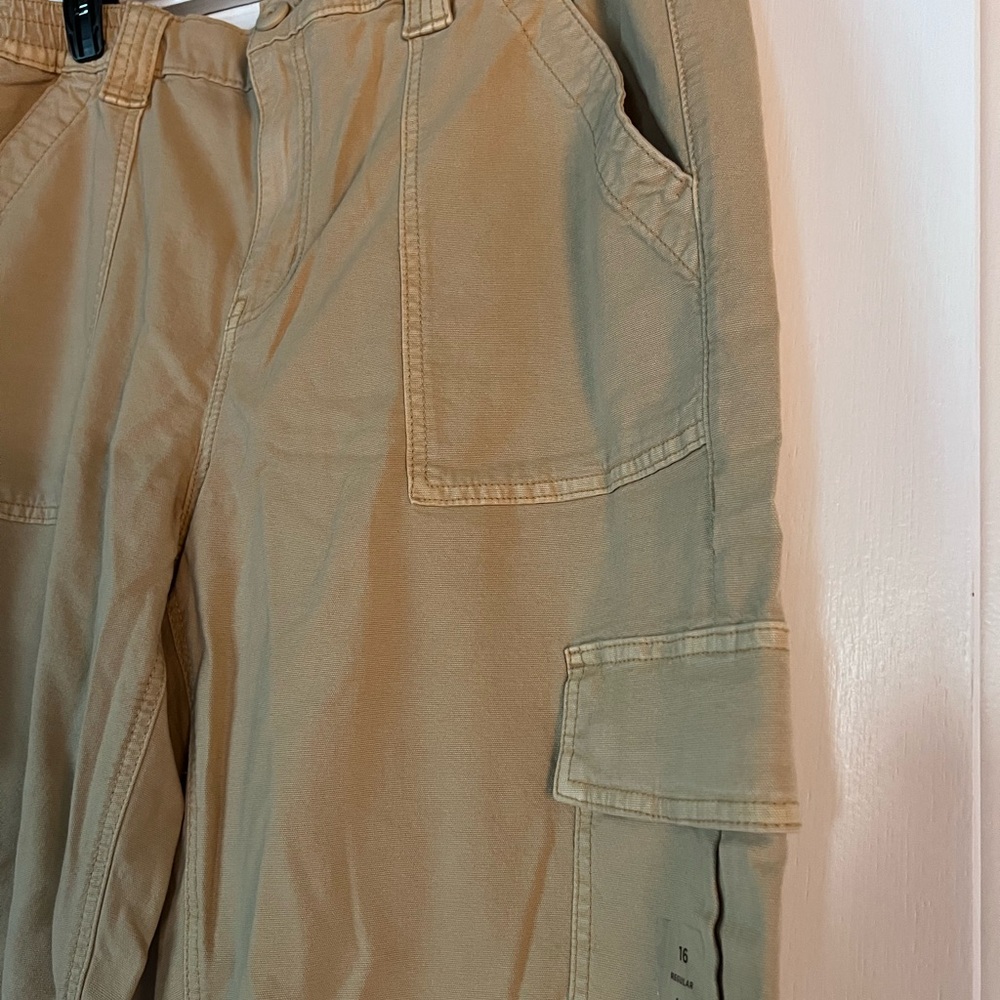 American Eagle Outfitters- High-Rise Straight Tan Pants